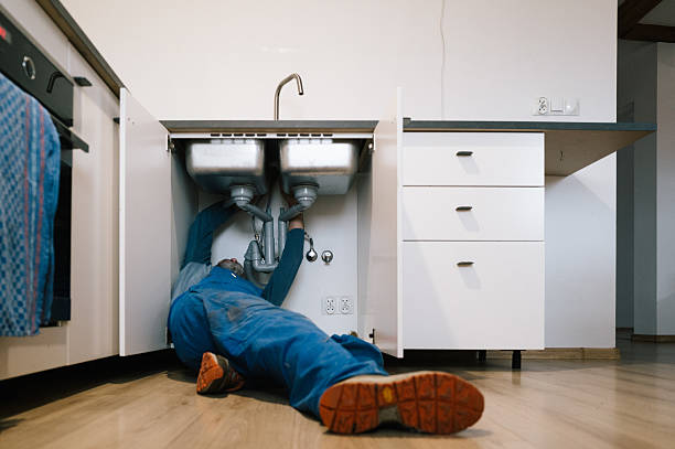 Professional Gas Line Repair technician working in Augusta, MO